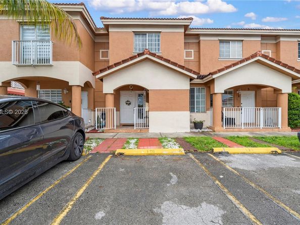 120 E 5th St 2, Hialeah FL 33010