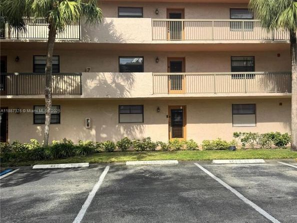 4960 E Sabal Palm Blvd 203, Tamarac FL 33319