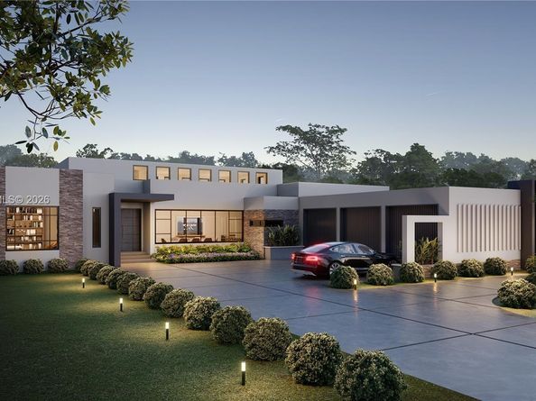 6200 SW 83 Av, Miami FL 33143