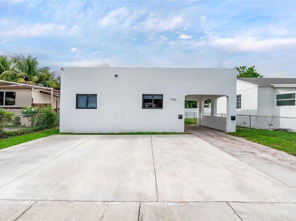 1946 NW 49th St, Miami FL 33142