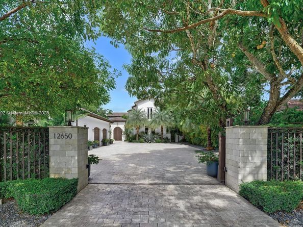 12650 SW 77th Ave, Pinecrest FL 33156