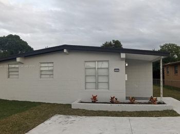 15321 NW Railroad Dr