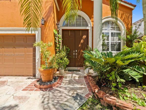 4957 SW 162nd Ave, Miramar FL 33027