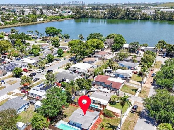 5621 SW 38th Ct, Davie FL 33314