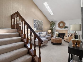 2558 S Vaughn Way