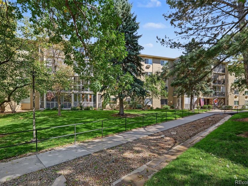3082 S Wheeling Way 306, Aurora CO 80014