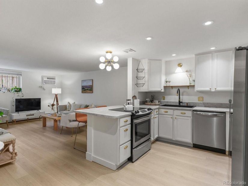 1050 N Lafayette Street 105, Denver CO 80218
