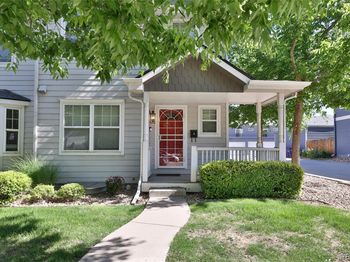 4395 E Jewell