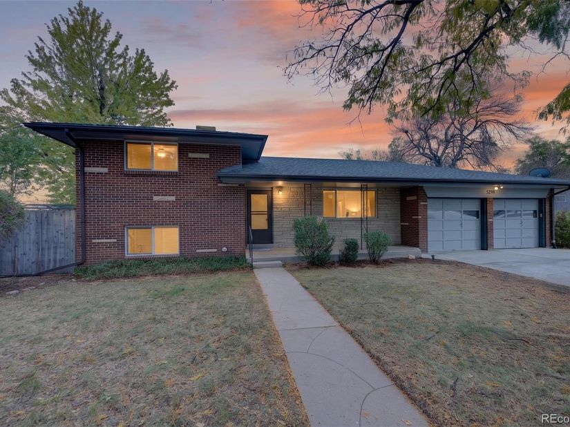 5298 Manitou Road, Littleton CO 80123