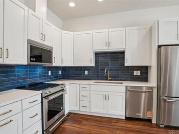 3126 W Bonfils Place