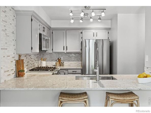 2892 W Long Circle G, Littleton CO 80120