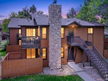 6217 Willow Lane