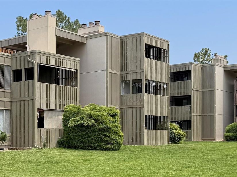 2525 S Dayton Way 1710, Denver CO 80231