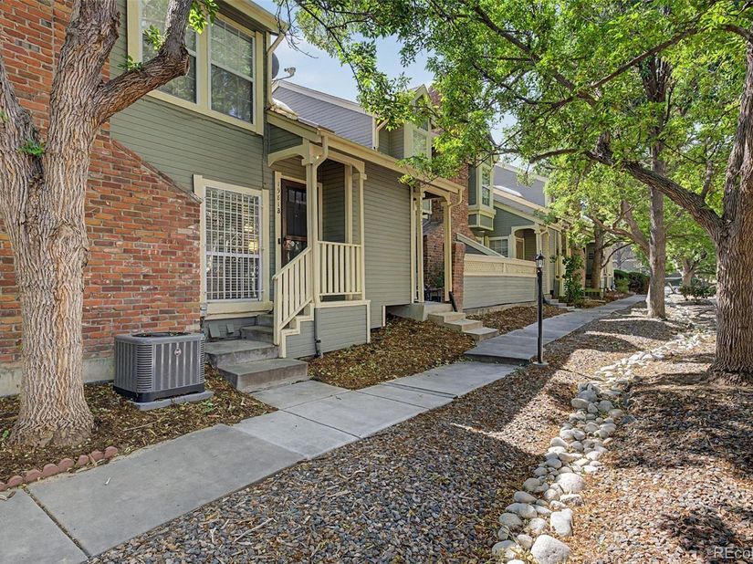 1981 S Hannibal Court B, Aurora CO 80013