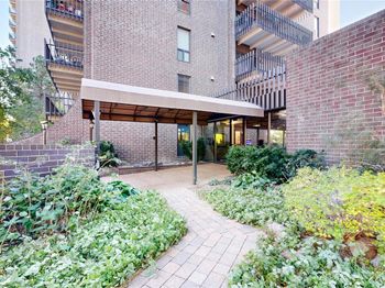 460 S Marion Parkway