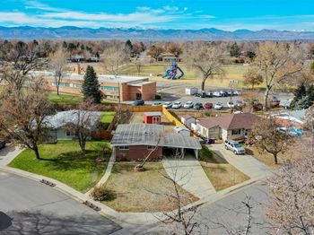 28 W Broadmoor Drive