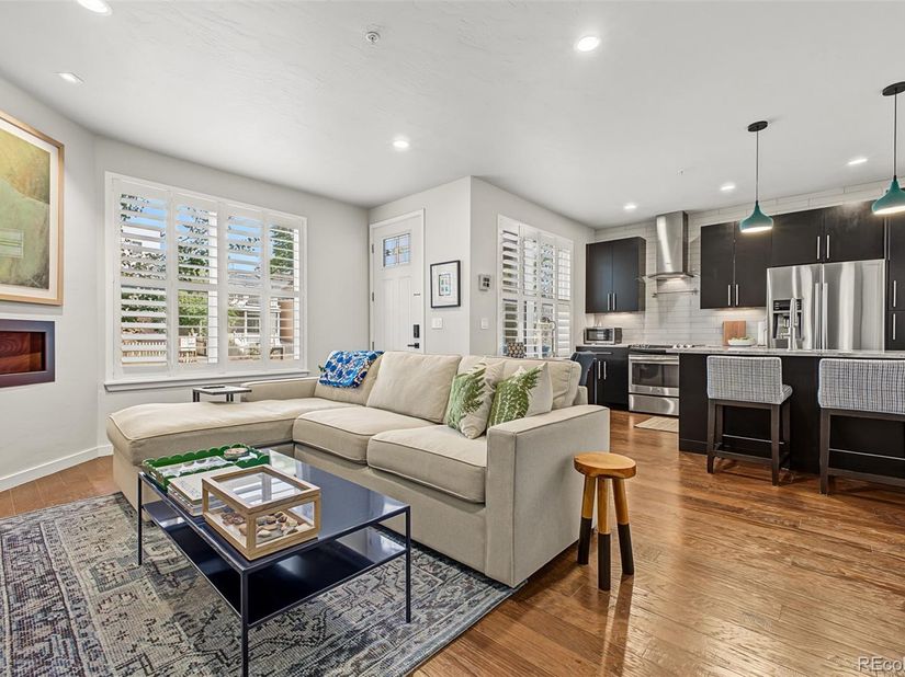 336 E 1st Avenue 100, Denver CO 80203
