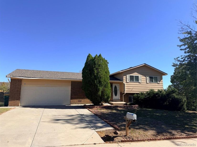2052 S Salida Street, Aurora CO 80013