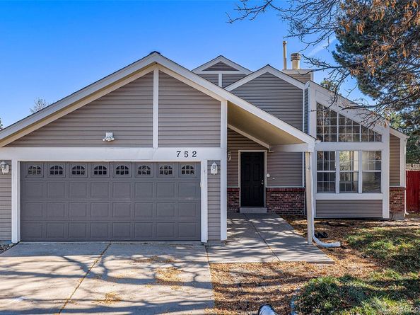 752 S Granby Circle, Aurora CO 80012