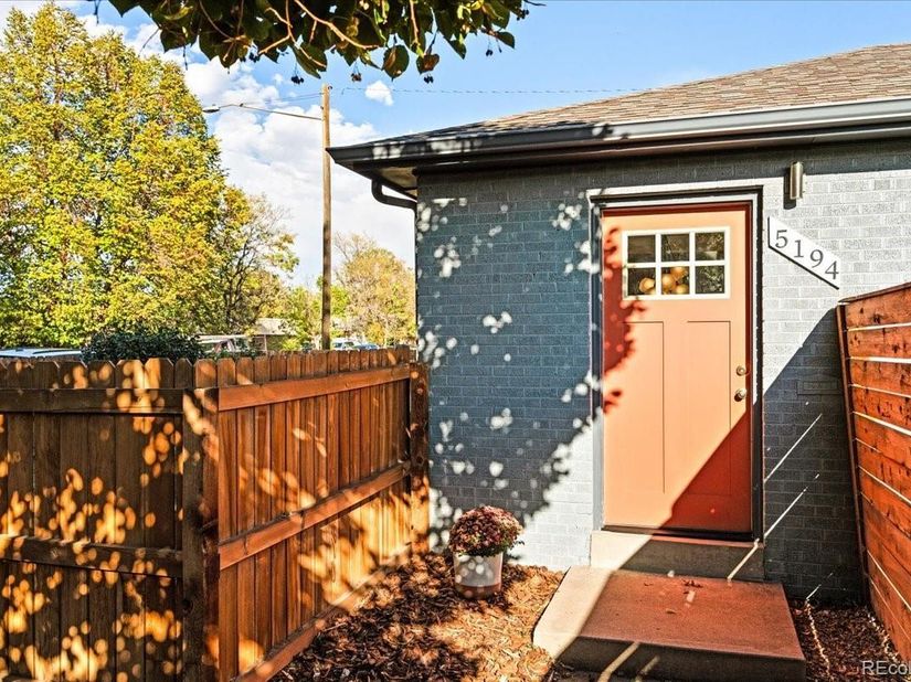 5194 E 33rd Avenue, Denver CO 80207