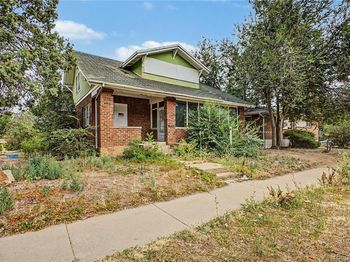 933 University Avenue