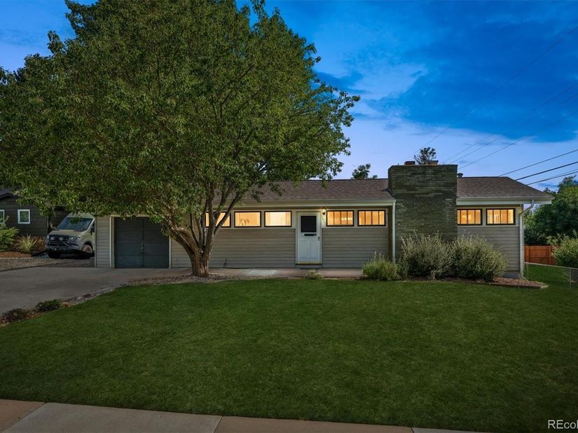 1662 W Lake Place, Littleton CO 80120
