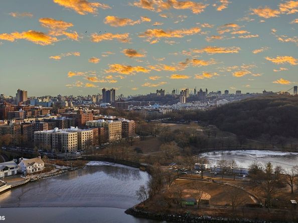 2400 Johnson Avenue 11K, Bronx NY 10463