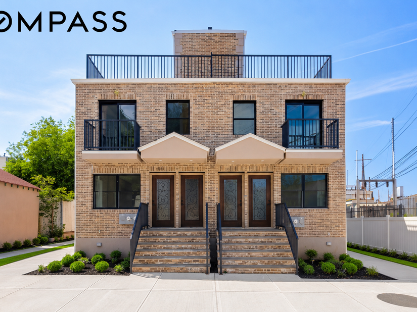 38-22 56th Street, Queens NY 11377