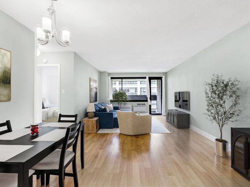 333 Pearl Street 8J, New York NY 10038