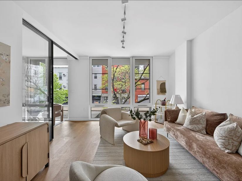 1110 Manhattan Avenue Residence 2, Brooklyn NY 11222