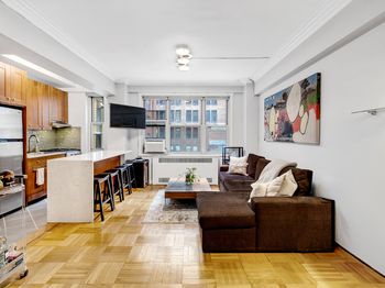 220 Madison Avenue