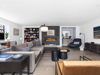 205 East 16th Street