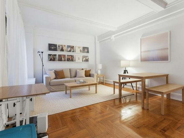 120 West 58th Street 6A, New York NY 10019