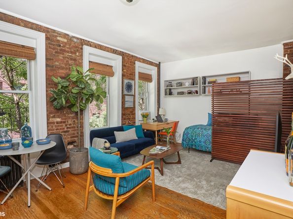124 Thompson Street 9, New York NY 10012