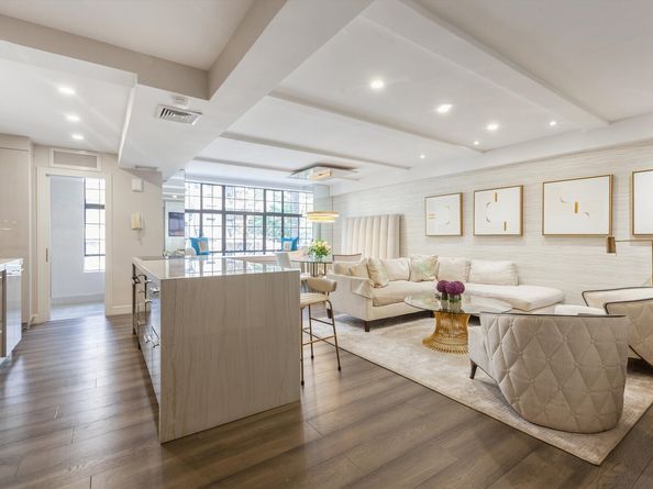 230 East 50th Street 3A, New York NY 10022