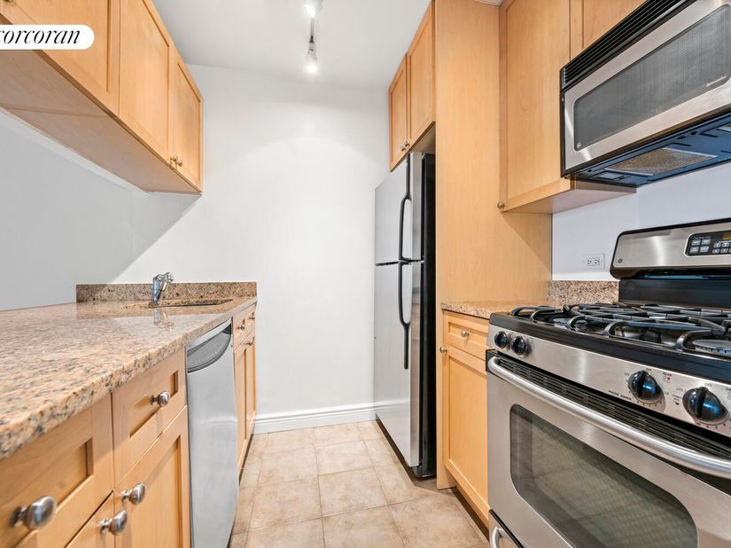380 Rector Place 8P, New York NY 10280