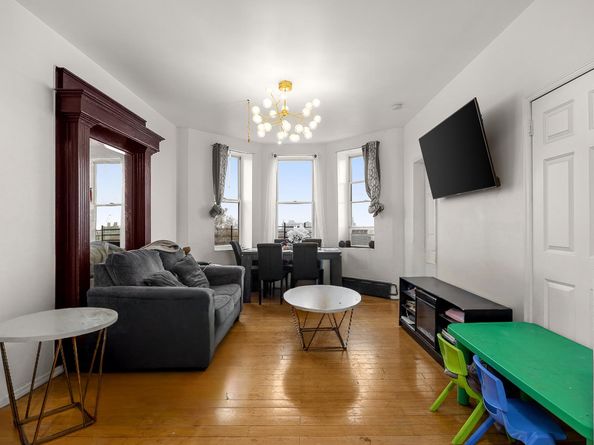 133 Sunnyside Avenue, Brooklyn NY 11207