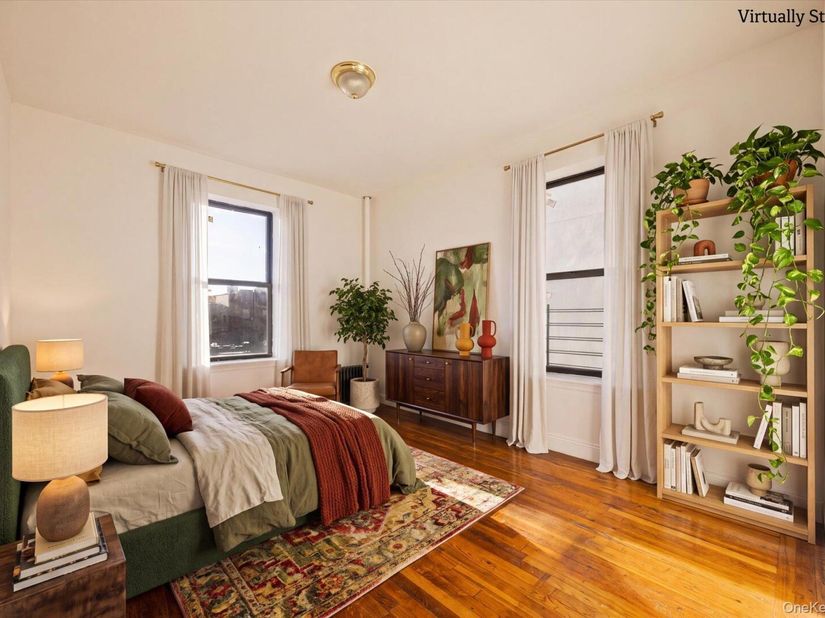 645 Barretto Street 3J, Bronx NY 10474