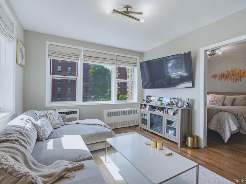 3475 Greystone Avenue 7F, Bronx NY 10463