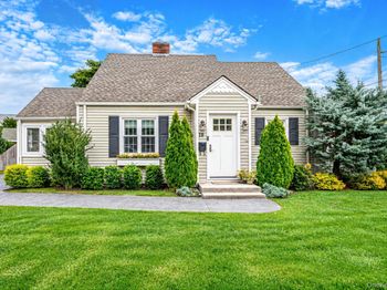 19 Cherry Avenue
