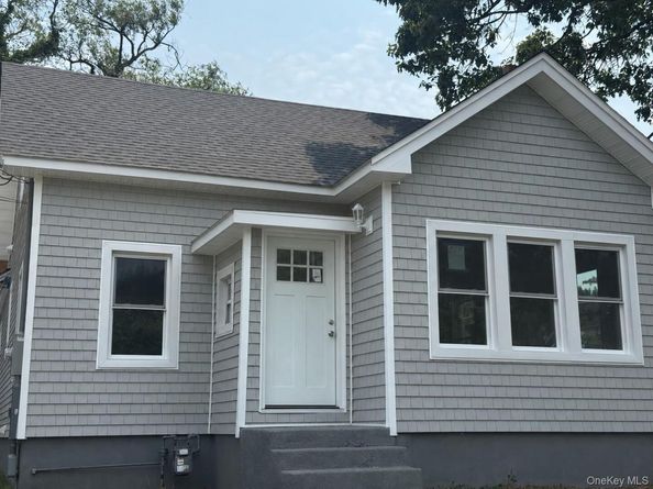 171 S Brookside Avenue, Freeport NY 11520