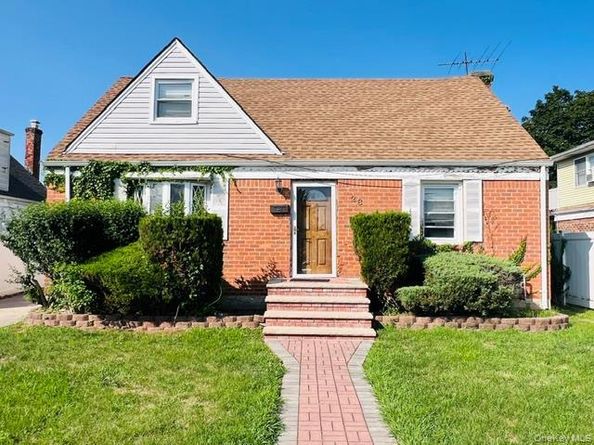 28 Monaco Avenue, Elmont NY 11003