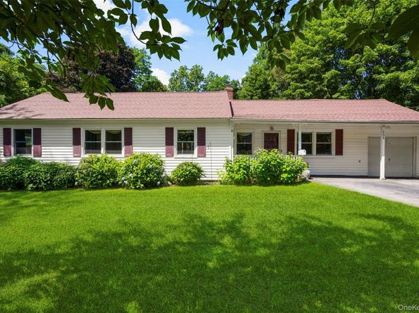 208 Woodhampton Drive, White Plains NY 10603