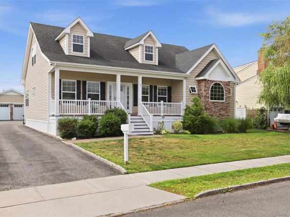 34 Meadow Lane, Amityville NY 11701
