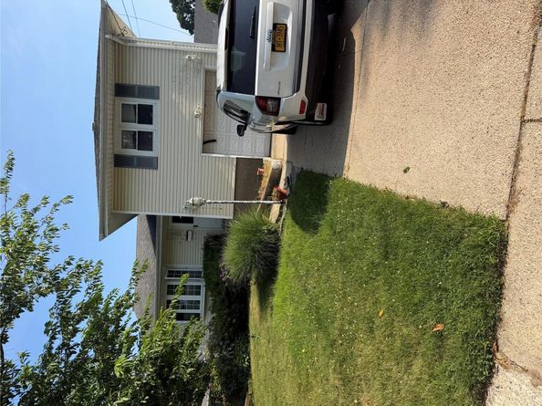 172 N Walnut Street, Massapequa NY 11758
