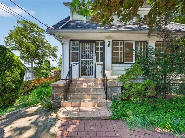 77 Irving Place, New Rochelle NY 10801