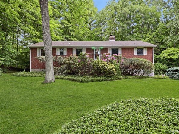 17 Galloway Lane, Cortlandt Manor NY 10567