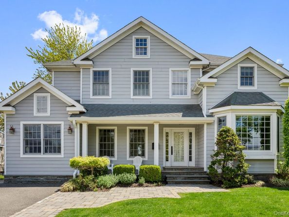 20 Carman Street, Massapequa NY 11758