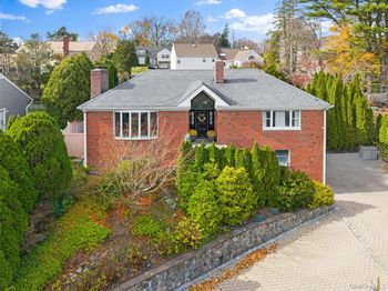 6 Hunting Ridge Road