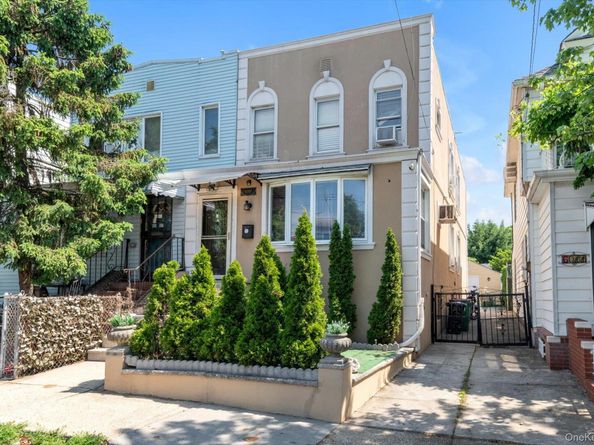 60-09 69th Place, Maspeth NY 11378